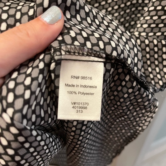 Coldwater Creek sleeveless blouse - Picture 5 of 10